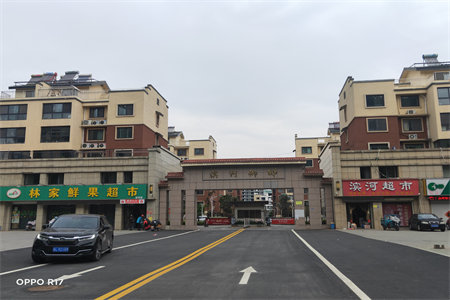 明湖中学对面杭州花园三室两厅三位简装出售有公用停车位